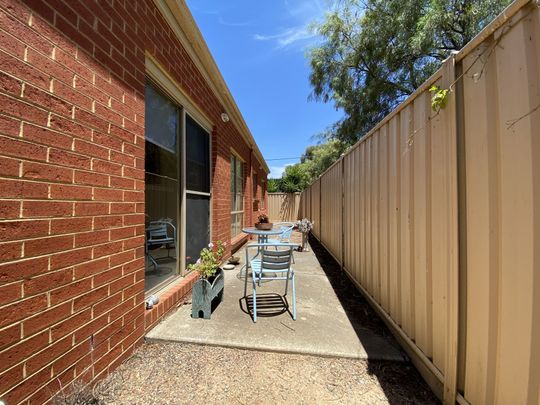 11 Lloyd Street, East Bendigo - Photo 1