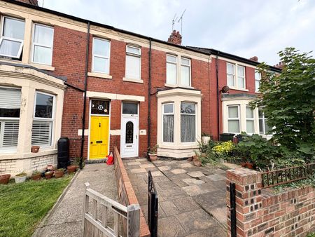 10 Charles Avenue, Whitley Bay, Tyne And Wear. NE26 - Photo 4