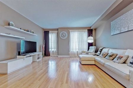 For Lease - 21 Cedar Lake Crescent, Brampton, Ontario - Photo 2