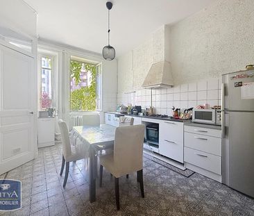 Location Appartement 4 pièces 137m² LYON 3ème - Photo 4