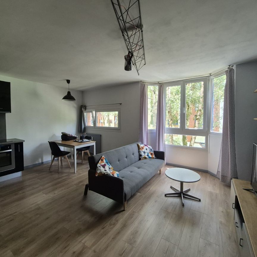 Location Appartement 2 pièces 52m² VILLENEUVE D ASCQ 59650 - Photo 1