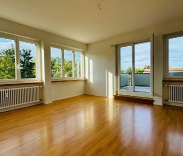 Komplett renovierte 3-Zimmer-Wohnung mit Balkon und Keller, 1. Ober... - Photo 1