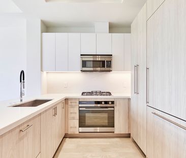 For Lease - 123 Maurice Drive Unit# 407, Oakville, Ontario - Photo 4