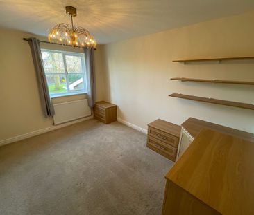 4 bedroom to let - Photo 2