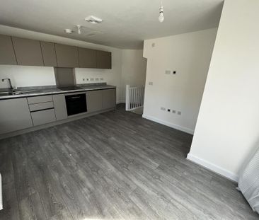2 bedroom property to rent - Photo 6