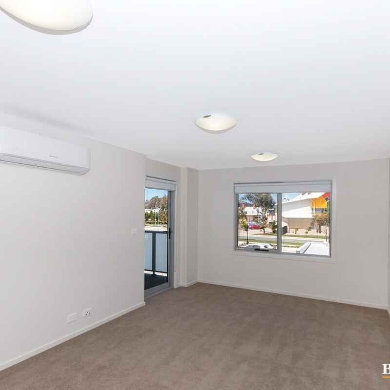 Times Square - Photo 1