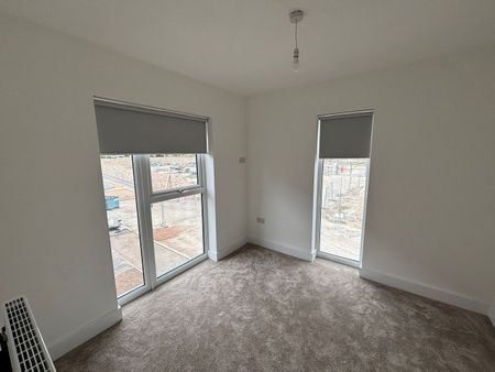 Maple Wood Close, Rotherham, Waverley - Photo 3