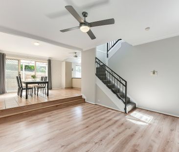 69 Goldsbrough Road, Taringa QLD 4068 - House For Rent - $950 | Domain - Photo 2