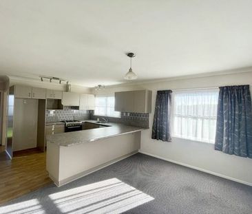 Levin - 3 Bedrooms - Photo 5