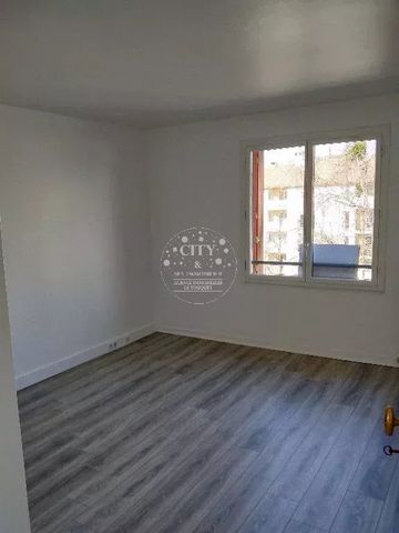 Location Appartement 3 pièces 72m² CORBEIL ESSONNES 91100 - Photo 5