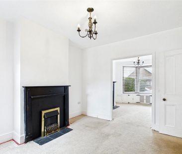 2 bedroom semi-detached house to rent - Photo 2