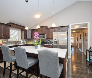 For Lease - 450 Classic Avenue, Welland, Ontario - Photo 4