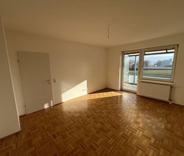 3 Raum-Wohnung mit Balkon, Blick ins Grüne - Siemensstraße 42/12 - Photo 1