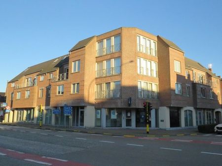 Mooi energiezuinig appartement gelegen in een klein gebouw zonder lift en met weinig lasten - Photo 2