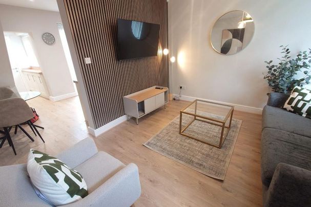2 bedroom terraced house to rent - Photo 1