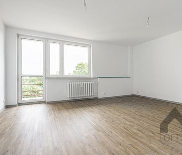 Trzypokojowe mieszkanie z balkonem na osiedlu Stałym w Jaworznie do... - Zdjęcie 1