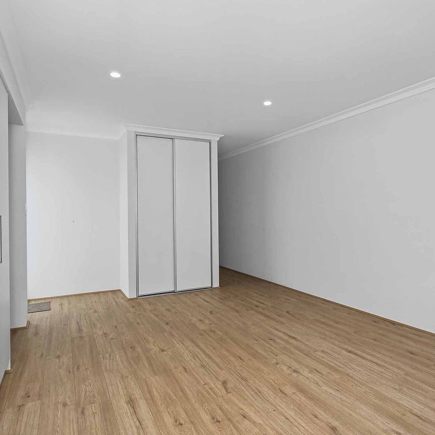 Modern Coastal Living, Perfectly Sized - Photo 1