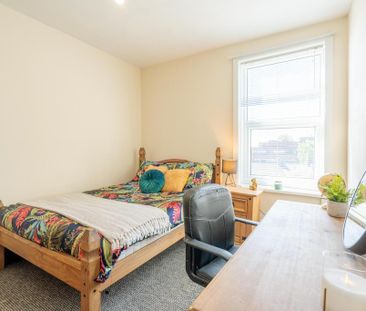 5 bedroom terraced house to rent - Photo 2
