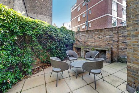 3 bedroom mews to rent - Photo 3