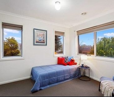 Modern 3-Bedroom Home in Highlands Estate - Photo 2