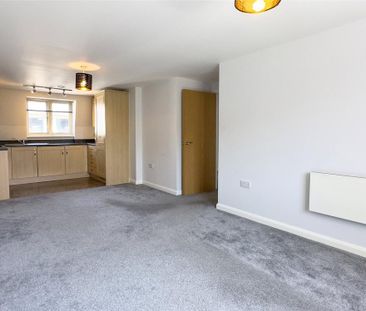 2 bedroom apartment to rent - Photo 3