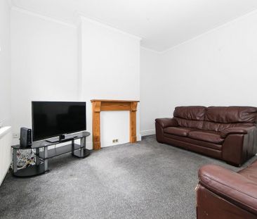 Welton Place, Hyde Park, Leeds - Photo 2