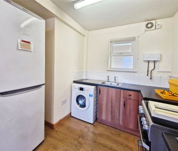 1 bedroom apartment to rent Jubilee Avenue, Portsmouth, PO6 - Photo 3