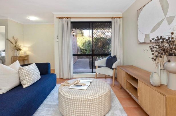 Low-Maintenance, Cosy Three Bedroom Home in a Quiet Court! - Photo 1