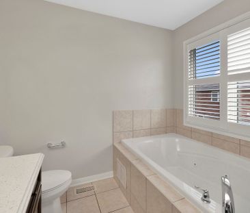 For Lease - 232 Drinkwater Road, Brampton, Ontario - Photo 6