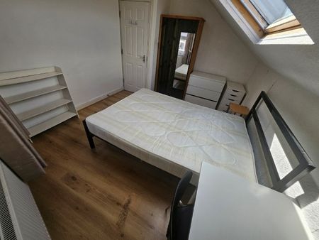 Brudenell Avenue, Hyde Park, Leeds, LS6 1HD - Photo 3