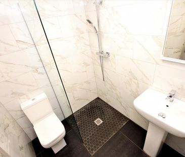 3 bedroom flat to rent - Photo 1