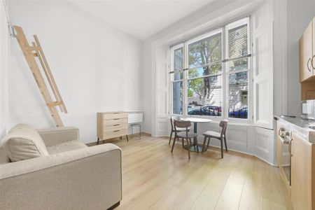 Studio to rent - Photo 2