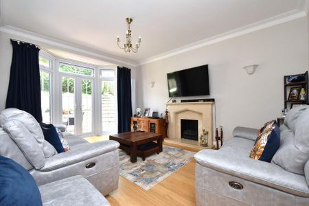 5 bedroom terraced house to rent - Photo 4