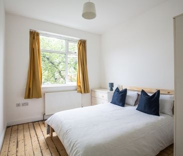 Room in a Shared House, Milton Grove, M16 - Photo 6
