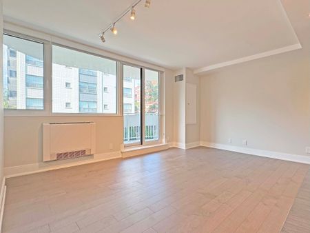 For Lease - 11 Walmer Road Unit# 203, Toronto, Ontario - Photo 2