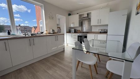 2 bedroom terraced house to rent - Photo 3