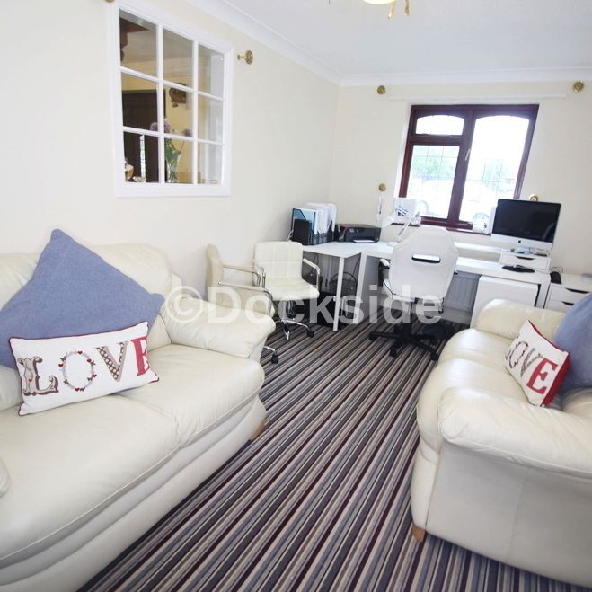 4 bed house to rent in Cobblestones, Gillingham, ME7 - Photo 1