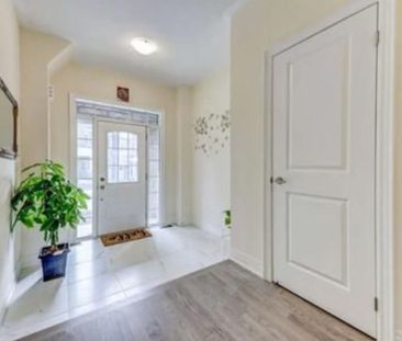 For Lease - 12 Thomas Hope Lane, Markham, Ontario - Photo 3