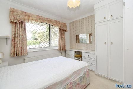 3 bedroom detached bungalow to rent - Photo 5