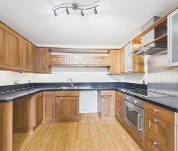 2 bedroom flat to rent - Photo 3