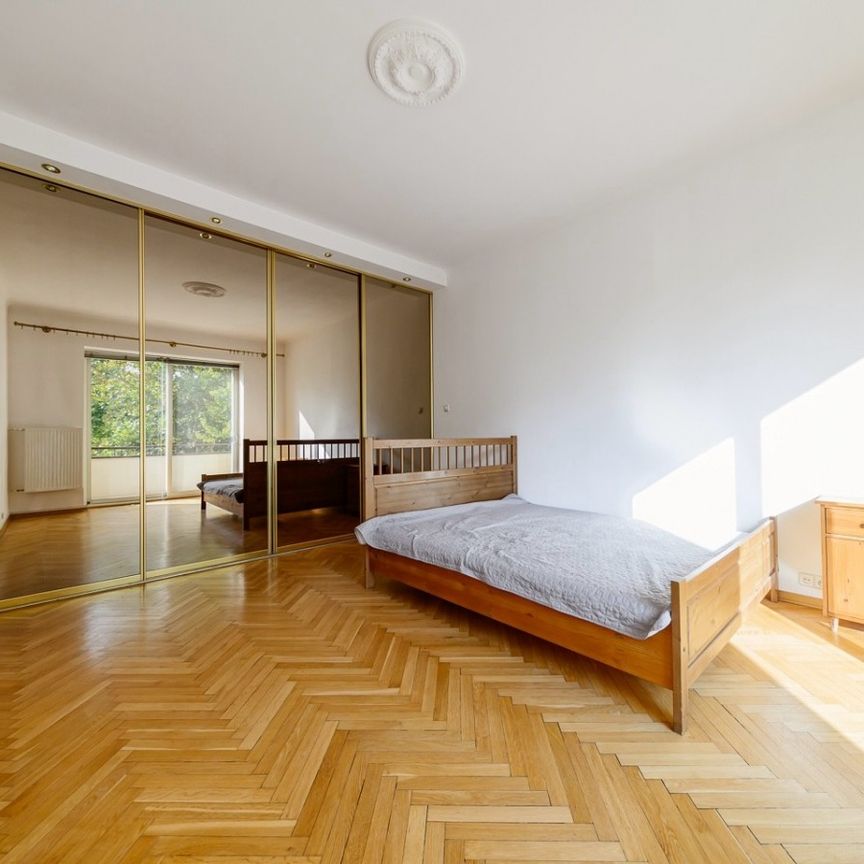 Stylowe mieszkanie przy Łazienkach Królewskich - Photo 1