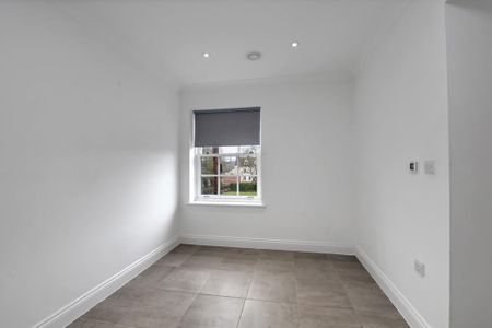 3 bedroom apartment to rent - Photo 4