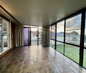 IS THIS YOUR FAMILY HOME? - Photo 6