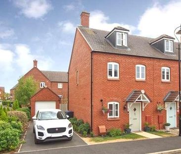 Old Stratford - A Quality Bedroom Townhouse Style Home, MK19 - Photo 3