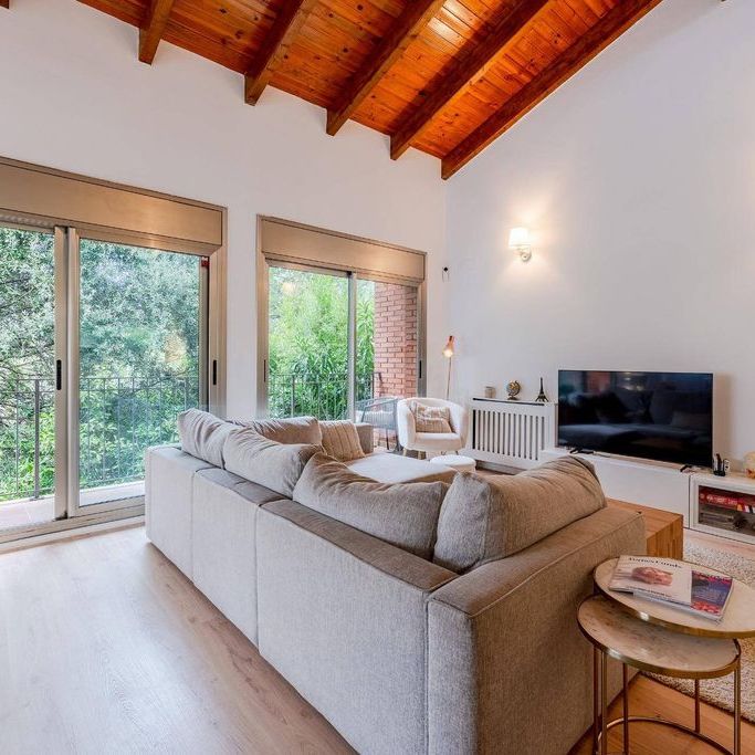 4 room luxury Detached House for rent in Sant Cugat, Catalonia - Photo 1