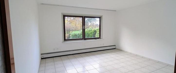 Exclusives offenes Wohnen mit 3 Zimmern in idyllischer Lage und lichtdurchflutetem Wintergarten - Photo 1