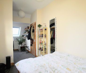 5 bedroom semi-detached house to rent - Photo 3