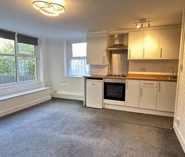 Studio to rent - Photo 5