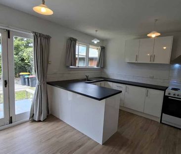 Newly Renovated Summer Living - Photo 2