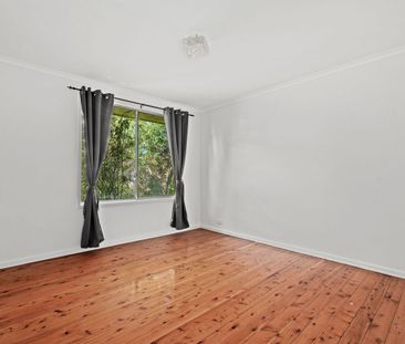 4 John Street, Forresters Beach - Photo 2